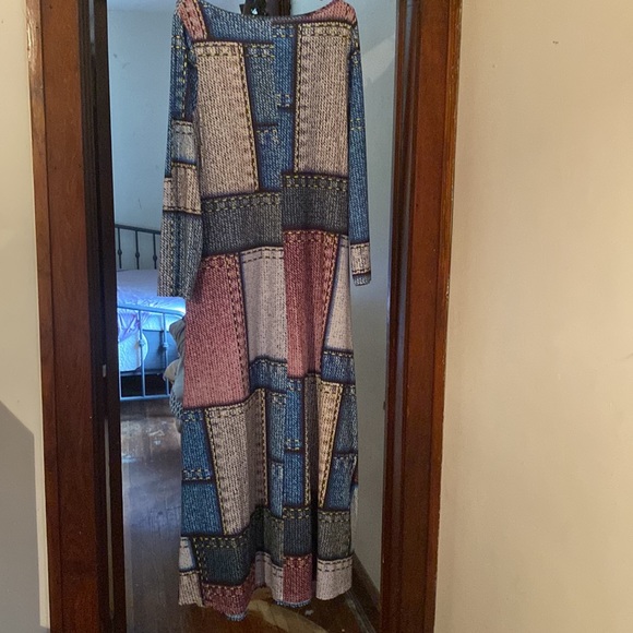 Emery Rose - Picture 2 of 2